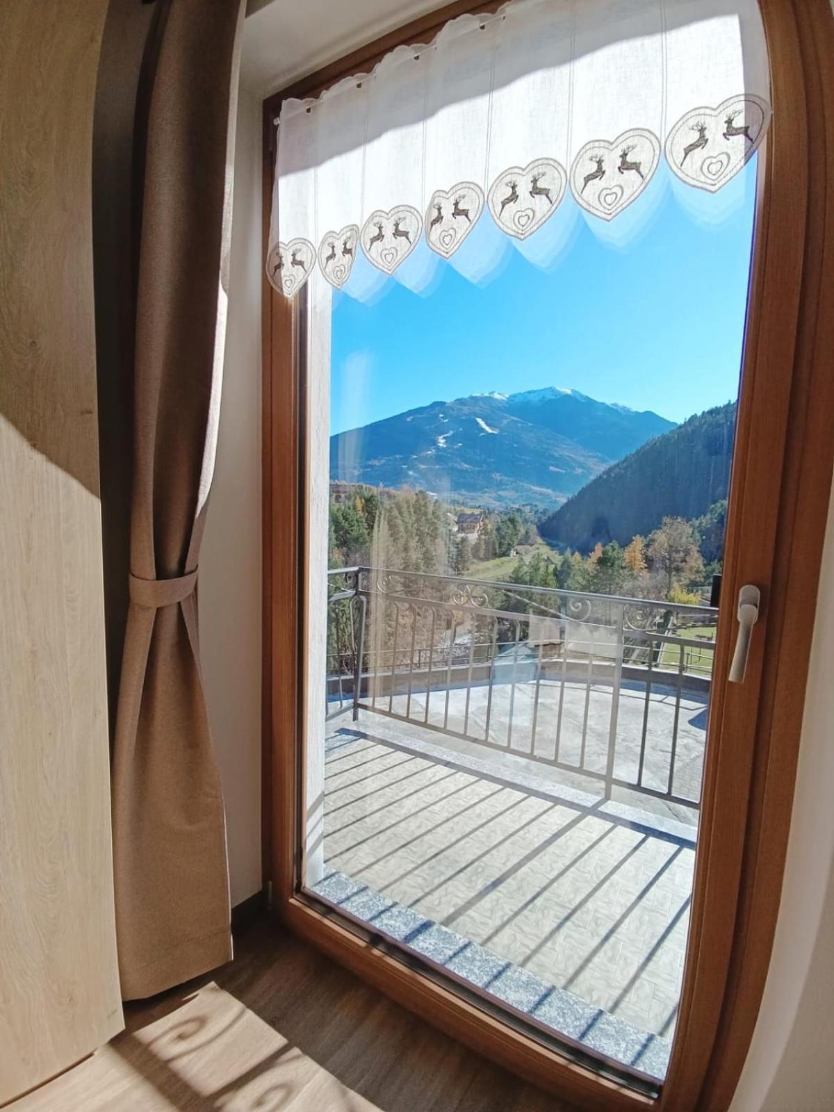Casa Bellavista Apartment Premadio Екстериор снимка